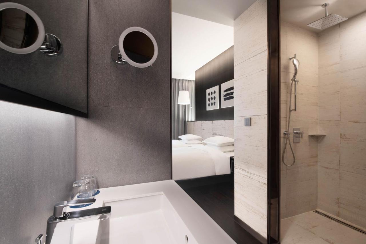 Four Points By Sheraton Seoul Gangnam Exterior photo